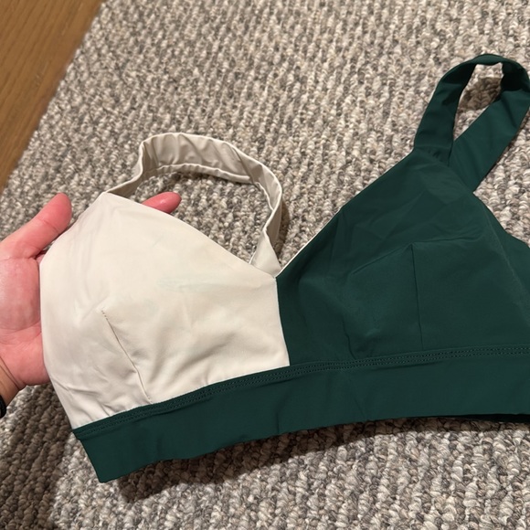 Vaara barry’s Elsa sports bra rainforest Flo green white - Picture 8 of 8